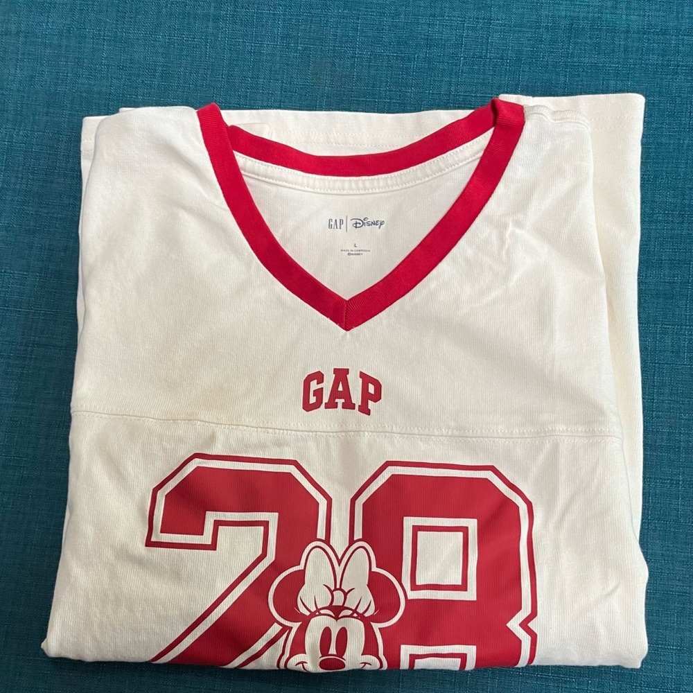 GAP Women’s White and Red Minnie Mouse T-shirt